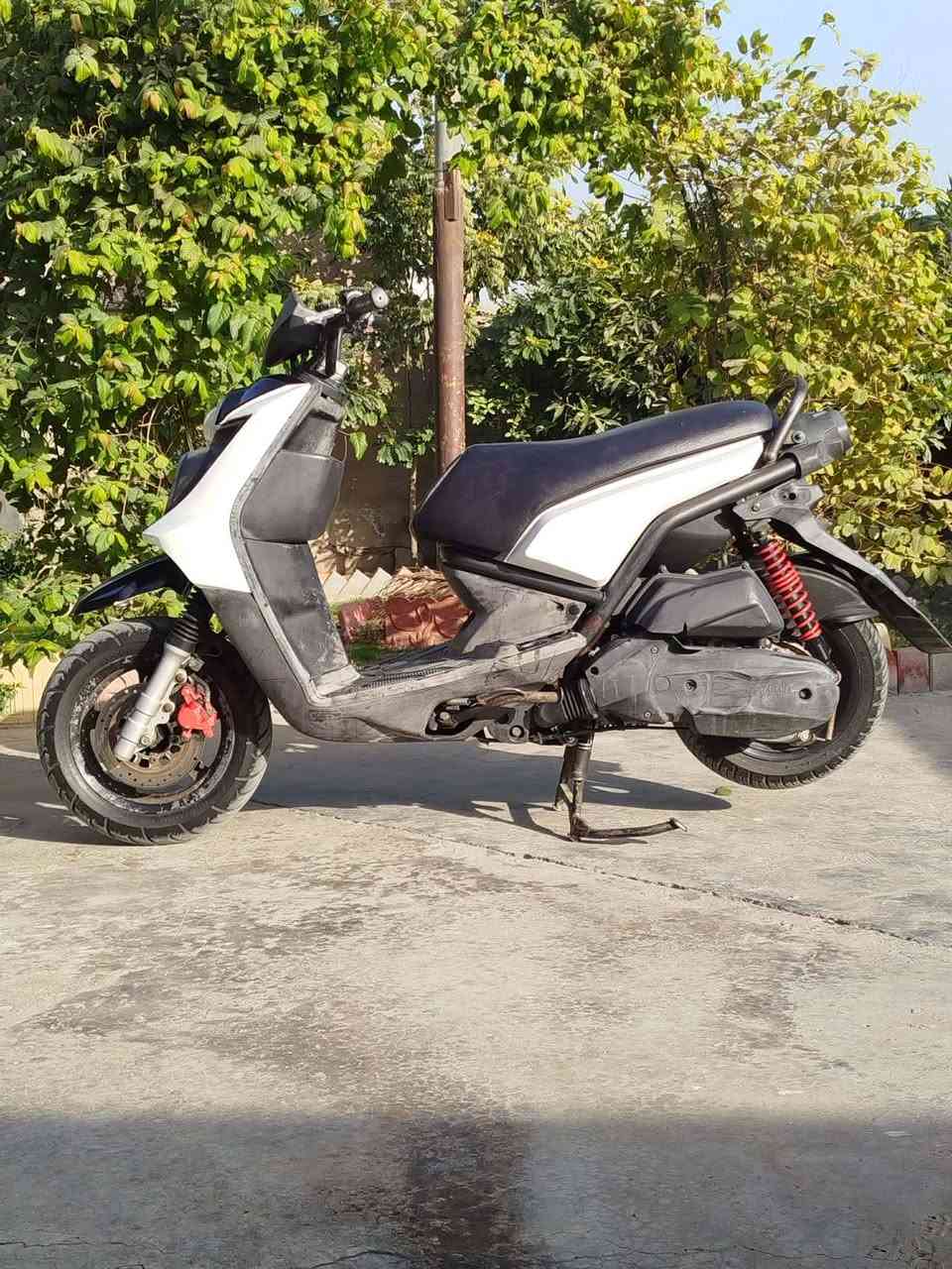 دراجه سكنس جبلي للبيع
المكان الدورة ابو دشير 
السعر مليون وبيه مجال 
واتساب ***********
