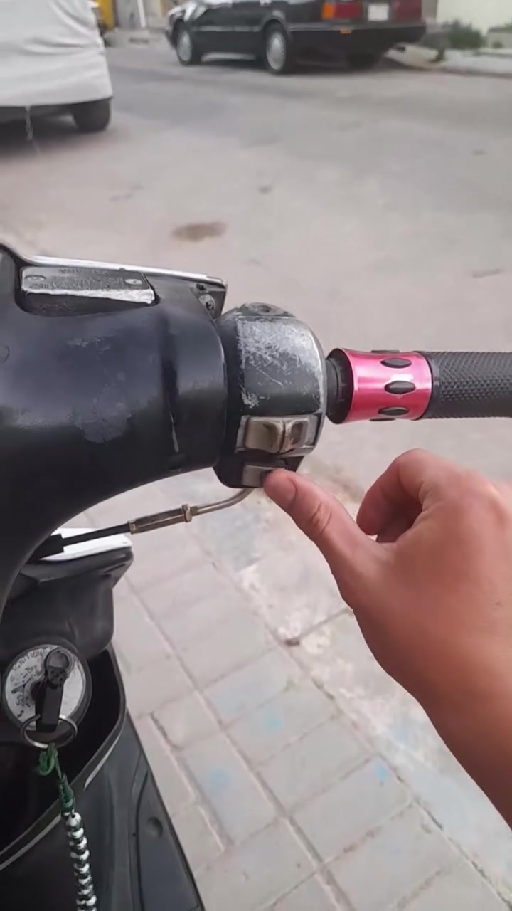 للبيع
ماكس عدله ما مفتوحه سلف هندر السلف شرط نكره كفرات ابلاديه ختم واحد لايتات وشياير شغاله تايرات جدد مشيه حلو دراجه حلوه الله شاهد سعر 625 وبيه مجال 
بصره ياسين خريبط
