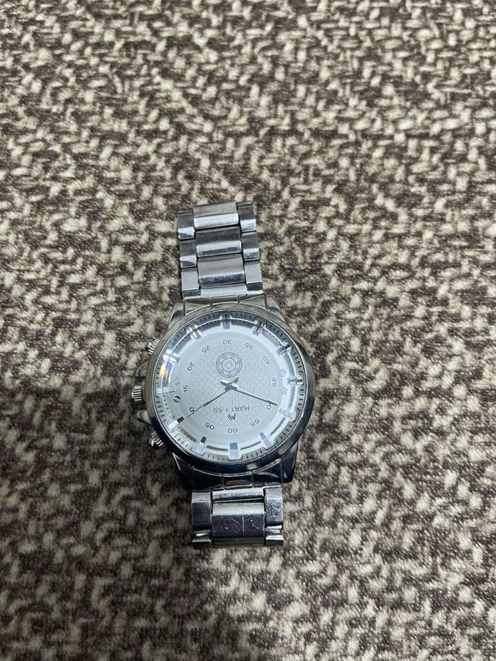 سلام عليكم
أبيع شلعه كامله مابيع قطع عزلت الامزون وضلن ذني الغراض
اوتي بخاري شرط اصلي وبخاره يشتغل ب١٠ثواني
ملحقات كامله جديد بي بس فطر من الركبه ومسوي بعصاره امريكيه 
سعره ٣٠ الف قفل 
شرط اصلي مو من ذني الكلاوات 
ومبرد حاسبه او ايباد تريد تسوي ميز تريد تعوفه 
اصلي مع قاعده مال ماوس ويا تجي وكآمل ملحقاته
ب١٥ قفل
وساعه الكترونيه كوبي طبق الأصل ضهر براغي جديده ب١٣
ساعه ستيل ب٨
وياهه نشره مال حدائق عل طاقه الشمسيه بلاش ويه الغراض
مكان حله 
***********
