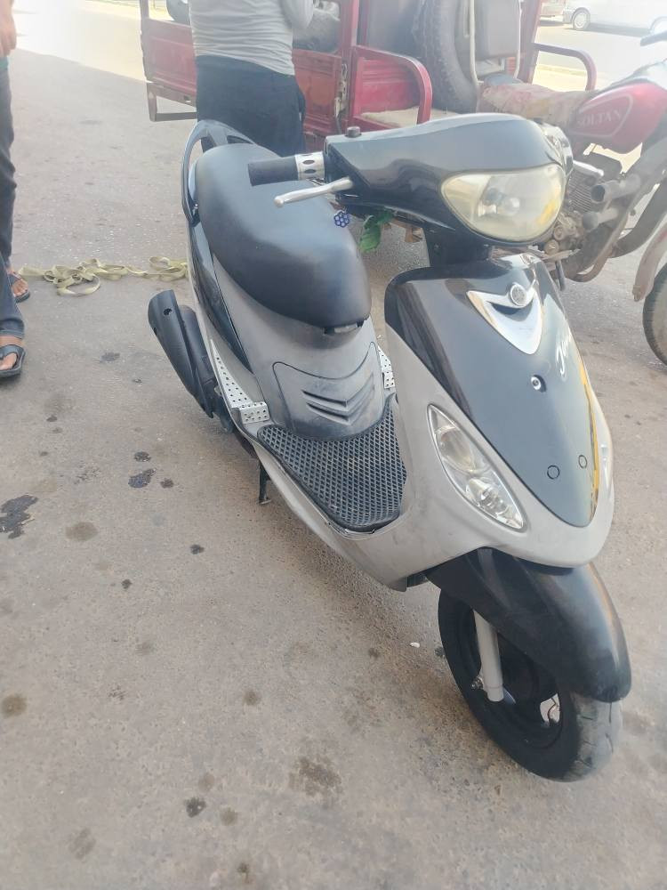 ماكس منغولي دراجه رمبه كلها بلاد مكينه خرسه برغي مامفتوح بيها مكفوله كهربائيات كلها شغاله اوراق الشراي يتصل *********** عمارة, ميسان
