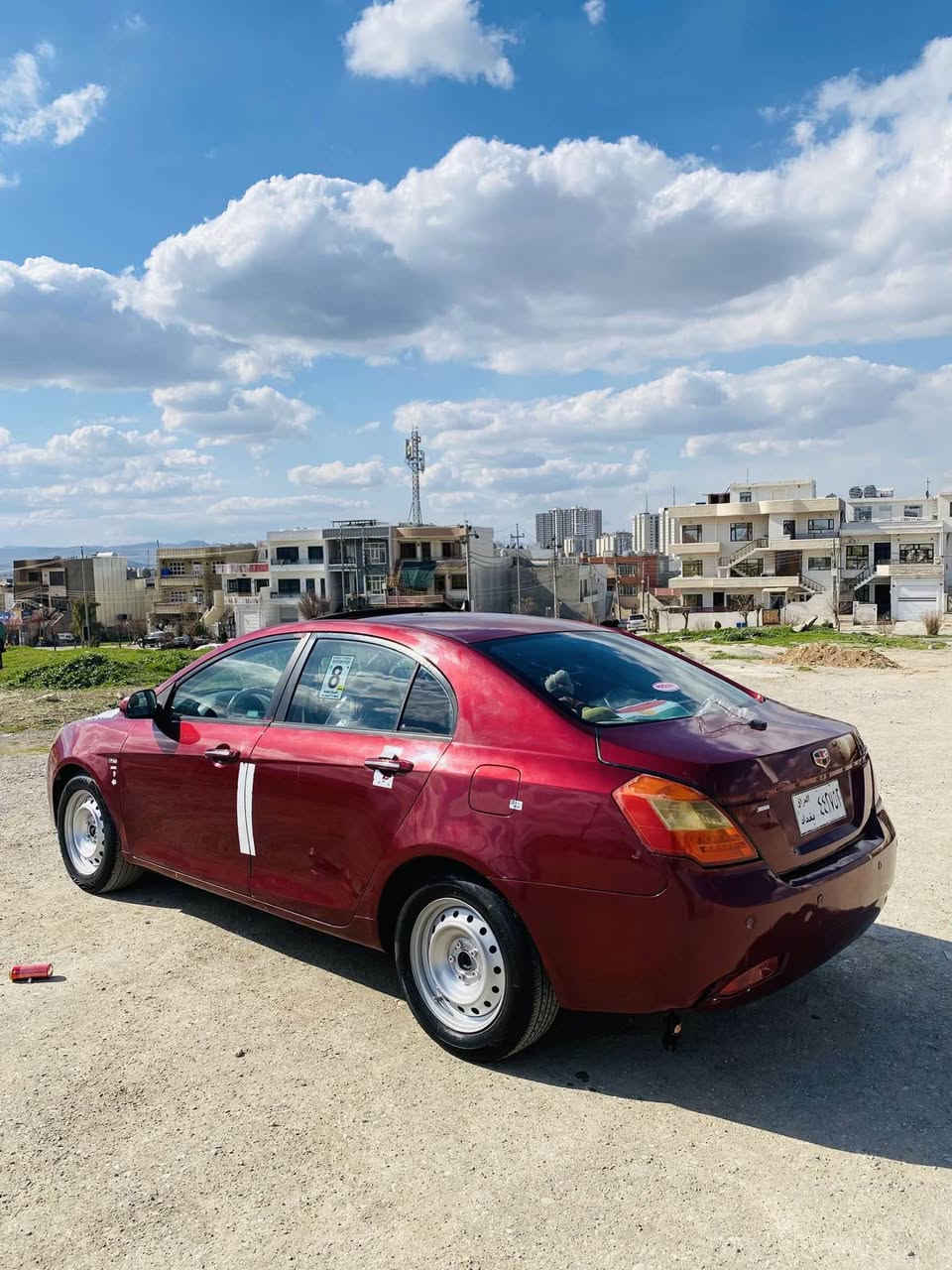 جیلی مۆدیل2013 گێڕ و مەکینەی کامری سعر:37 گەڵا 4تایە و ویلی لۆکی لەژێرە حیزام بۆیاخە لەسەر ساخی کارەبای مەزبوتە لەسلێمانیم (***********-***********) السليمانية, العراق
