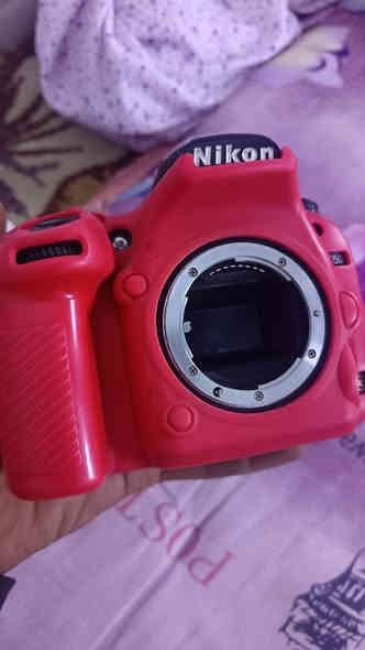 سلام عليكم كامر نيكون 750
نضافه 70 /100 
فقط بس دكما مامثره عل كامره واني جاي اصور بيهه وكص صوره طبيعيه مابيهه ايشي السعر 700

وعندي عدسه 85 ثابت حرف G نضيفه. السعر 175
الستفسار خاص بس رحمه الولديكم المو شراي لا يتخلي
هاذ رقمي. *********** بي واتساب
