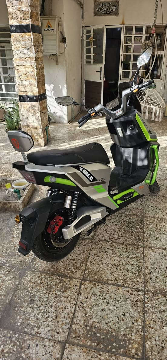 السلام عليكم شباب دراجة شحن كهربائية شركته تالين TAIL6 نوع ( الوحش سبورت * نحلة *) /SPORT/ ريدة بعده جديد استخدام اسبوع،
وصل معرض موجود بطاريات 6 كبار مسطرة 35 امبير ملف 2000 S سبورت رياضي نظام تشغيل بصمة سيكورتي تمشي ب الشحنة لمسافة 80 كيلو
 نظام ABS USP تجي لايت فنون LED حجم القادر 12 بركين امامي خلفي DX
شاشة دقة 4K تجي ستاند تعليك + ستاند جانبي دبل شعاره - عالي - ناصي - سكن
 نظام للرجوع للخلف 8 موديل 2026 سرعة حقيقى 80
تجي بصمة و سويج شاحن بعده بال جيس مدى بعيد تجوة موجودة قفل ستيرن+ جهاز إنذار
السعر ملوين و 250 و بيها مجال
مكان بغداد حي العامل
***********
