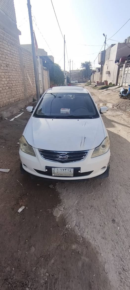 السلام عليكم بي اي دي
مديل 13 كير عادي 
مكينه حداديه تخم تاير عينه وصينيه مشط جديد بور بس الكير اول نمره تفلت وتريد تبدل كير سعره225 وعينه وصينيه جدد تبريد شغال ثلج هاي الصيفيه ذابله فريز وغاز بس لكيت البوري الداخل للكمبريسر راخي وطاير غازه 
دوشمه جديده السياره جاهزه على اخير حبابه بخاخات بلكات مجاول فيت بم ولف راجع كلاص بنزين  منضومه كامله بس بيهه جاملغ اليمن مفتوح وبي بارد 
والجنطه مطبعه بس 
سعر 48 وبيه مجال بصيط 
***********
