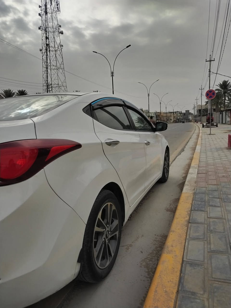 سلام عليكم للبيع النترا موديل ٢٠١٥ رقم كربلاء  ابيع حزام السعر ١٠٧ للاتصال ***********
