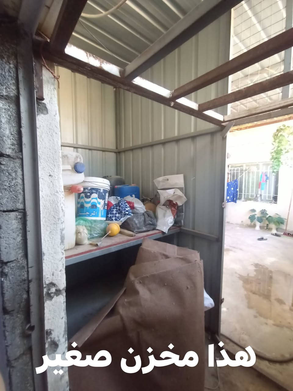 سلام عليكم 
بيت للبيع  تجاوز بمجمع المصطفى  في حي الفرات مقابيل سيطرة عباس ابن فرناس قرب حسينيه المصطفى للاستفسار الاتصال او مراسله صاحب البيت ***********

