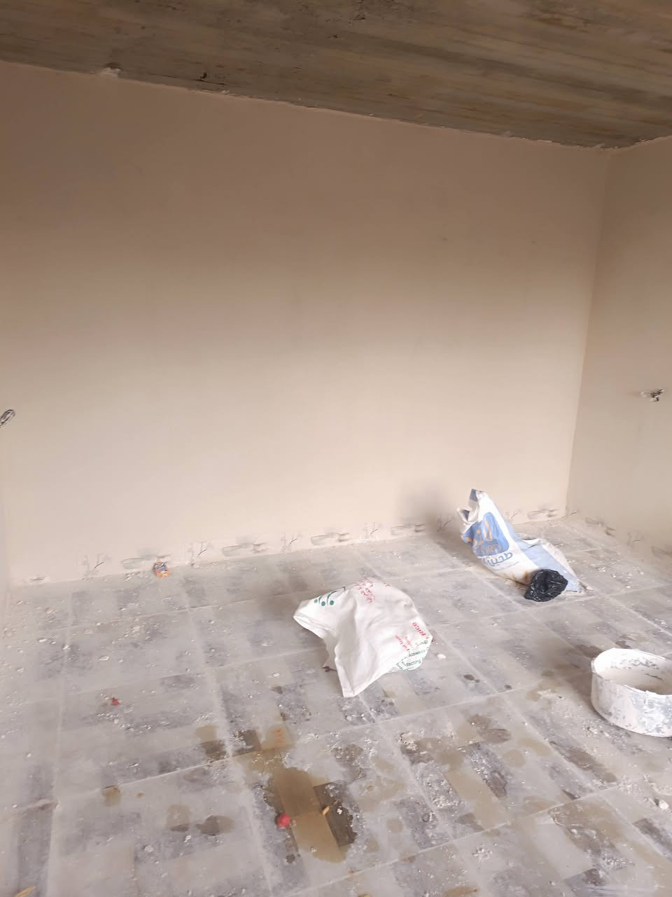 اسطه جص متفرغ حاليآ
نعمل داخل كركوك فقط وسعار مناسبه
راسلني خاص او اتصل  
         ***********
