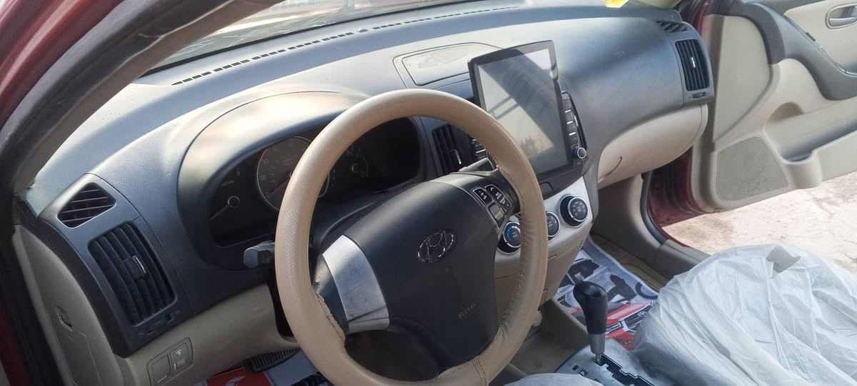 السلام عليكم النترا وارد امريكي موديل 2007 مكينه 2000 السياره جاهزة من كلشي حادثه من امريكا بلحوض الخلفي مصبوغه عام السعر 82 للاستفسار الاتصال ***********
