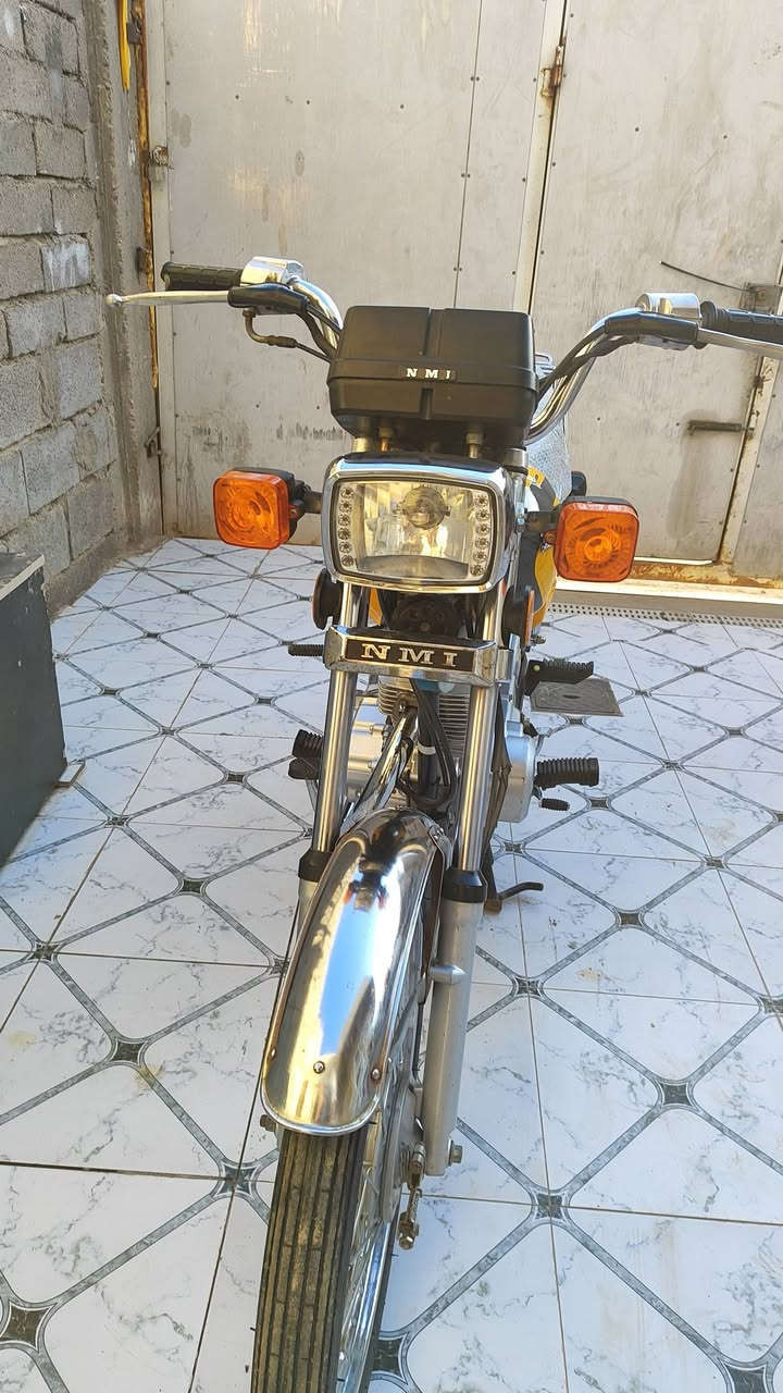 دراجه ايراني شلامجه أوراق اصولي كامله 

دراجه بلاد ممفتوحه شلع مديل 23 

ترقيم مباشر مكاني بصره مدينه هوير سعر 1350

***********
