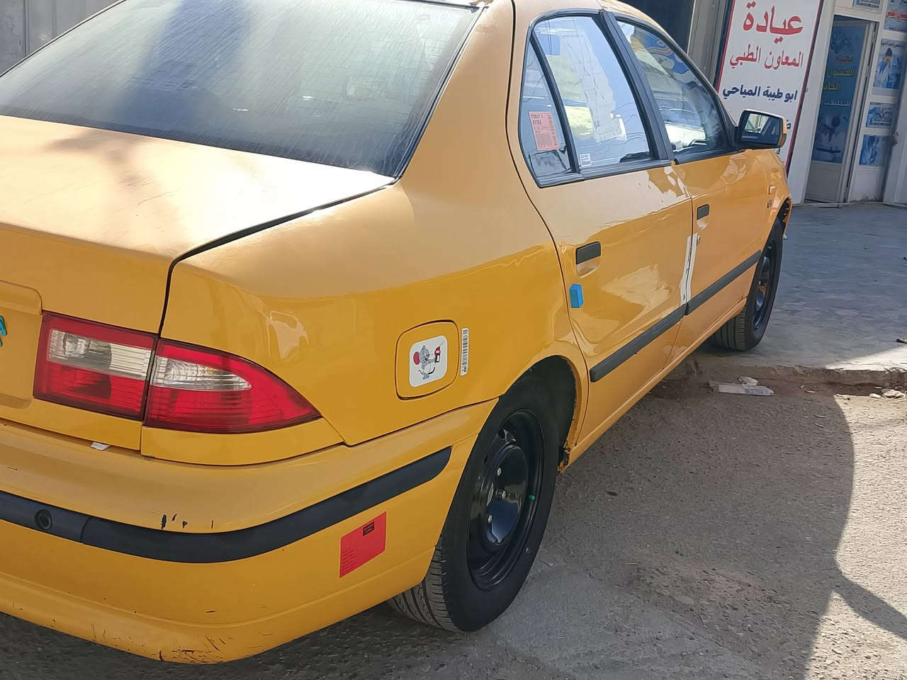 السلام عليكم سمند ١٧ للبيع
رقم بغداد مشروع وطني سنويه لل٢٧
مكينه وكير مكفوله 
تخم تاير جديد 
باتري جديد 
تبريد تدفئه 
كهربائيات صدر كلشي جديد 
كامله السيارة 
بيها صبغ ب جاملغ الخلفي كد شبر ولباب كد شبر ع كد اليدة
جاهزة السيارة كبل للشارع 
عنواني بغداد ***********
السعر ٥٥ وبيها مجال اتصل وبيك خير وتدلل
