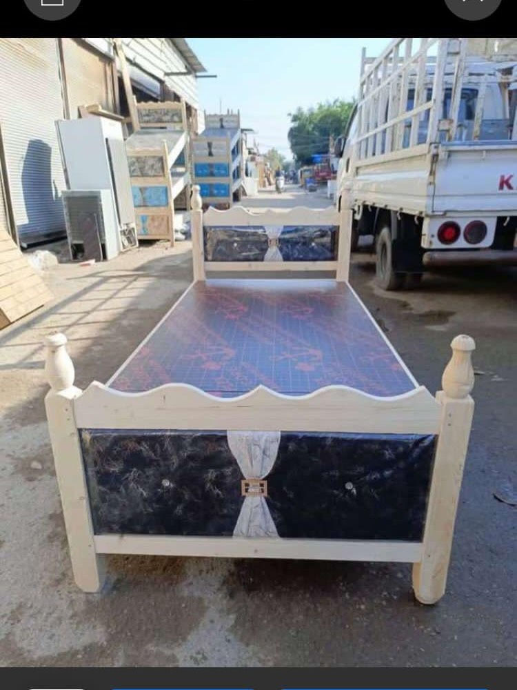 ⁨ سرير عرراقي ذو متانة جيدة  يتحمل اوزان متوفر بألوان وموديلات جميلة يوجد.  دوشمة او نقش سي ان. سي. 
للحجز او الاستفسار يرجى المراسلة او الاتصال. على 📞
 *********** 
#معرض_الفارس_للاثاث #سرير #سرير_نفر #سرير_عراقي #اثاث⁩
