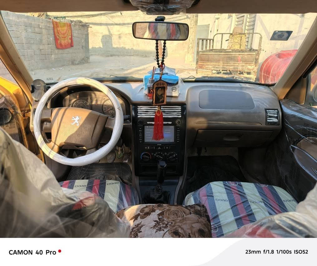 السلام عليكم سياره بيجو اكد ارقام انكليزي (رقم قادسيه) السياره جاهزه من كلشي برغي واحد متخلي عليه الله شاهد متعوب عليه على اخر حبايه الشر كدام العين امبدل بيه فقط باب الصايق مكينه جديده صارله تبديله ثانيه مال دهن ستوني شاده 
حداديه الكدام والوره كوله جديد على اخر حبايه وشرط الغراض الحداديه اليراني الصلي وضمان عدي مال غراض الحداديه
تبريد شغال فول كشنات مغلفه كدام العين مكان السياره نجف مناذره رقم المبايل *********** النجف, العراق
