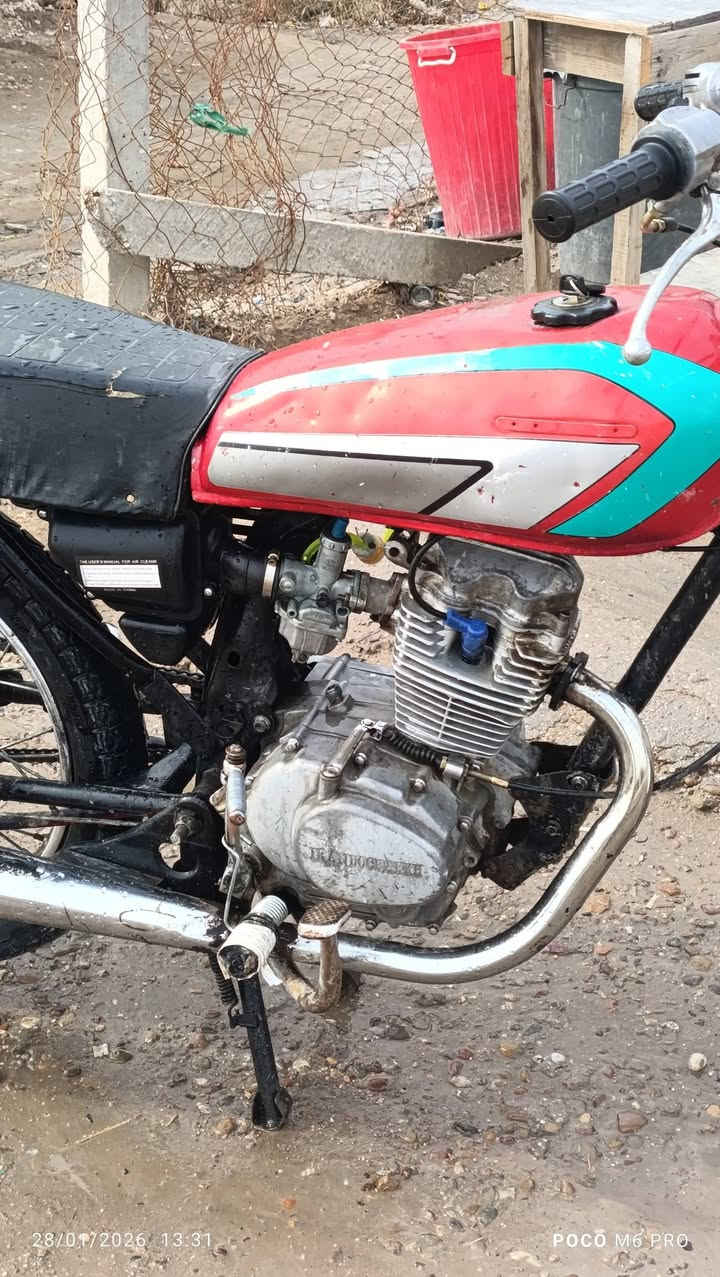 سلام عليكم . دراجة للبيع كلك . السعر 180 بيها مجال .مكاني بابل سادة البو خطة . رقمي ***********
