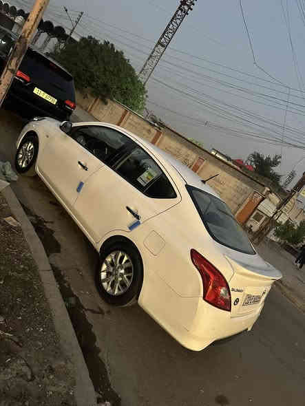 سني هندي بليته زركه 2021 
السياره فول اربع جام كهرباء 
قطعتين تبريد 
كامره خلفيه 
حساسات خلفيه 
السياره جديده 
رقم اربيل سنويه هزه جديده
تحويل ثاني يوم 
السياره كفاله من الصبغ ومن البارد 
ماشيه ٦٠ 
السعر ب117 وبيها مجال
مكاني الغزاليه
رقمي 
***********
+ بي وتساب
