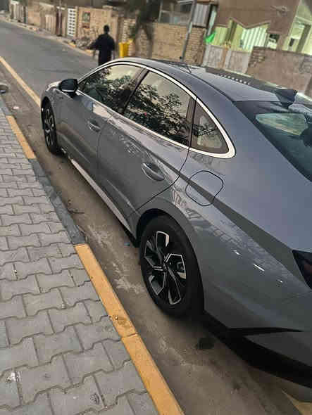 السلام عليكم 
سوناتا للبيع موديل 24 صور الحادث بالمنشور السياره كلش جديده وجاهزه كل نقص مابيها ماشيه 5 الاف بدون رقم المكان بغداد السعر 200 وبيها مجال للاتصال
 ‭0770 717 9719‬ بغداد
