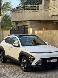 للبيع هونداي كونا 2024 خليجيه ماشيه 12 مكفوله كفاله عامه جديده السياره...