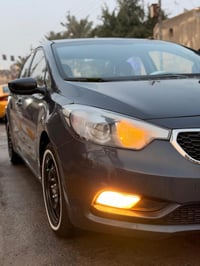 كيه سيراتو ٢٠١٥ خليجي بيهه جاملغ الخلفي بي ظربه بصيطه وبارد بل باب  وب...