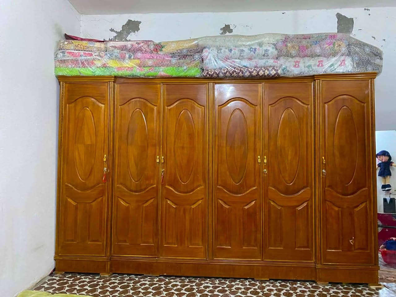 غرفه اخشاب للبيع السعر 650 وبيه مجال ماكاني ميسان حي غدير واتساب +964 774 728 0380
