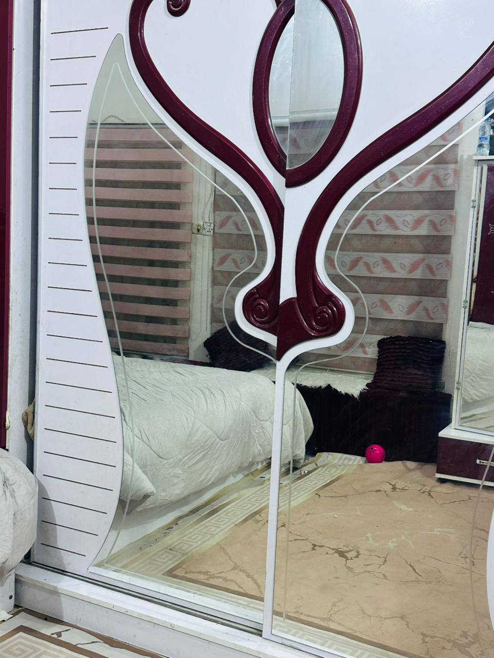 من رخصه الادمن غرفه تركي  9قطع مستعمله ونضيفه  والغرفه احله من الصوره السعر 425 وبيه مجال العنوان كربلاء الامن الداخلي ‏‪***********‬‏ مكلفه بالنشر
