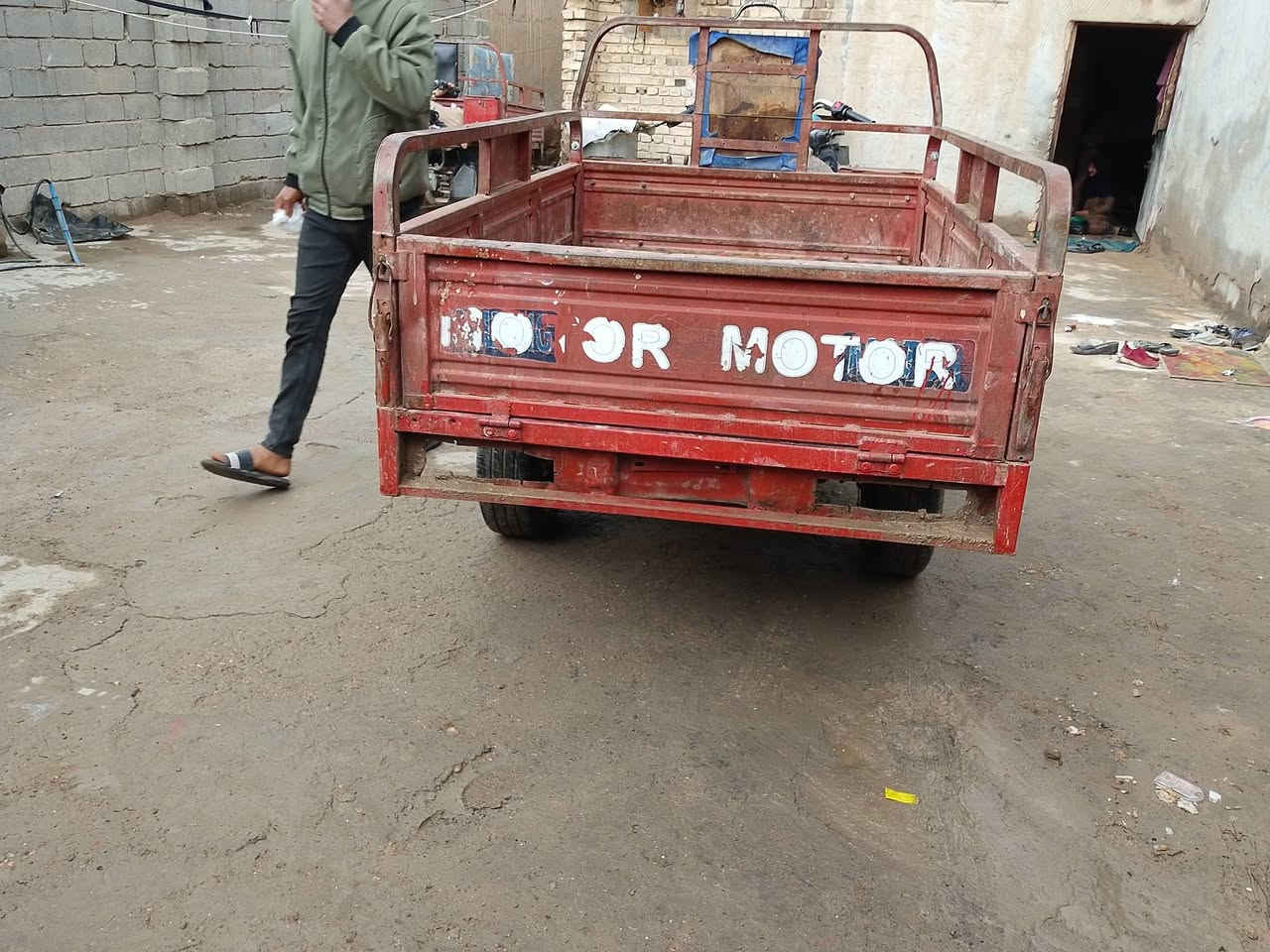 سلام عليكم ستوته 2015 كلك مكفوله من السرقه اسويلك مكاتبه بيه محرك جديد 2025 ستوته مال جناي السعر 900 وبيهه مجال ***********
