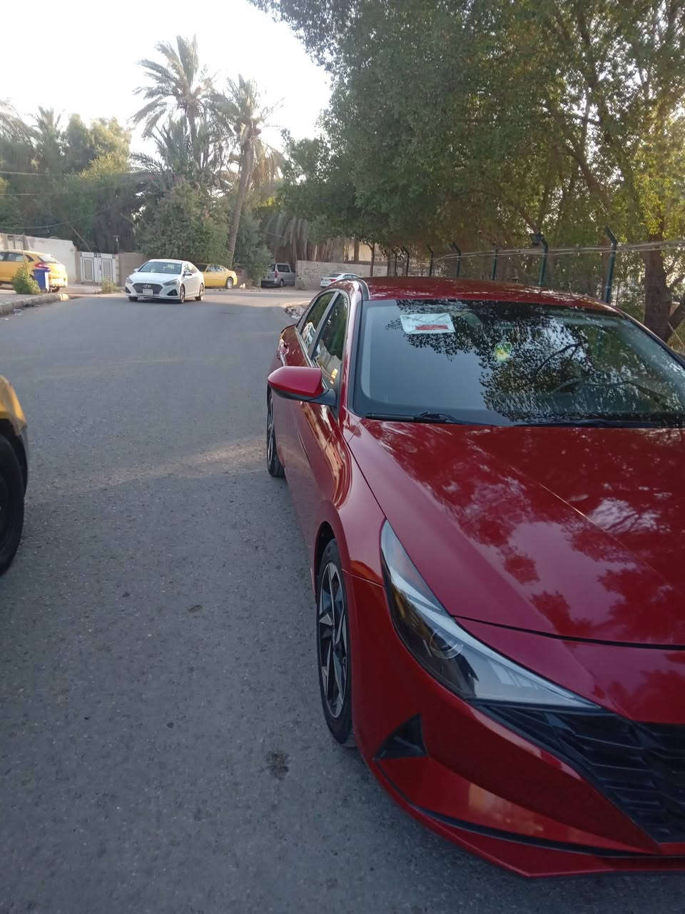 الانترا للبيع موديل  2022 وارد امريكي محرك 2000 دوش 
حادث السيارة بنيد بأمريكا  ...ترهم مراوس  k3
بيه صخه بقبق الجنطة مامصلح وصخه بلدوسه جهه السايق
موصفات السيارة 
- بصمة تشغيل 
-بصمة أبواب واضواء ترحيب وتشغيل عن بعد 
-صندوق ذكي يفتح عند الاقتراب 
-رادار امامي.. خلفي ..جانبي 
-توقف ذاتي 
-سياقة ذاتية
- مانع انزلاق  
- تحديد مسار +مثبت سرعه 
-3 أنظمة قيادة ( سبورت + نورمان + ايكو )
- تحكم استيشن جهتين 
-  شاحن واير لس 
-كير 8 سرعات 
-تبريد ابيانو وتدفئه 
- شاشه ونظام GBS الخرائط 
- اناره led
-السعر  142 وبيه مجال 
-العنوان  متواجد بالنجف  والشامية 
وللعلم والمصداقية اكو ضربه حصواية باب السايق بسيطة
للتواصل  ***********
