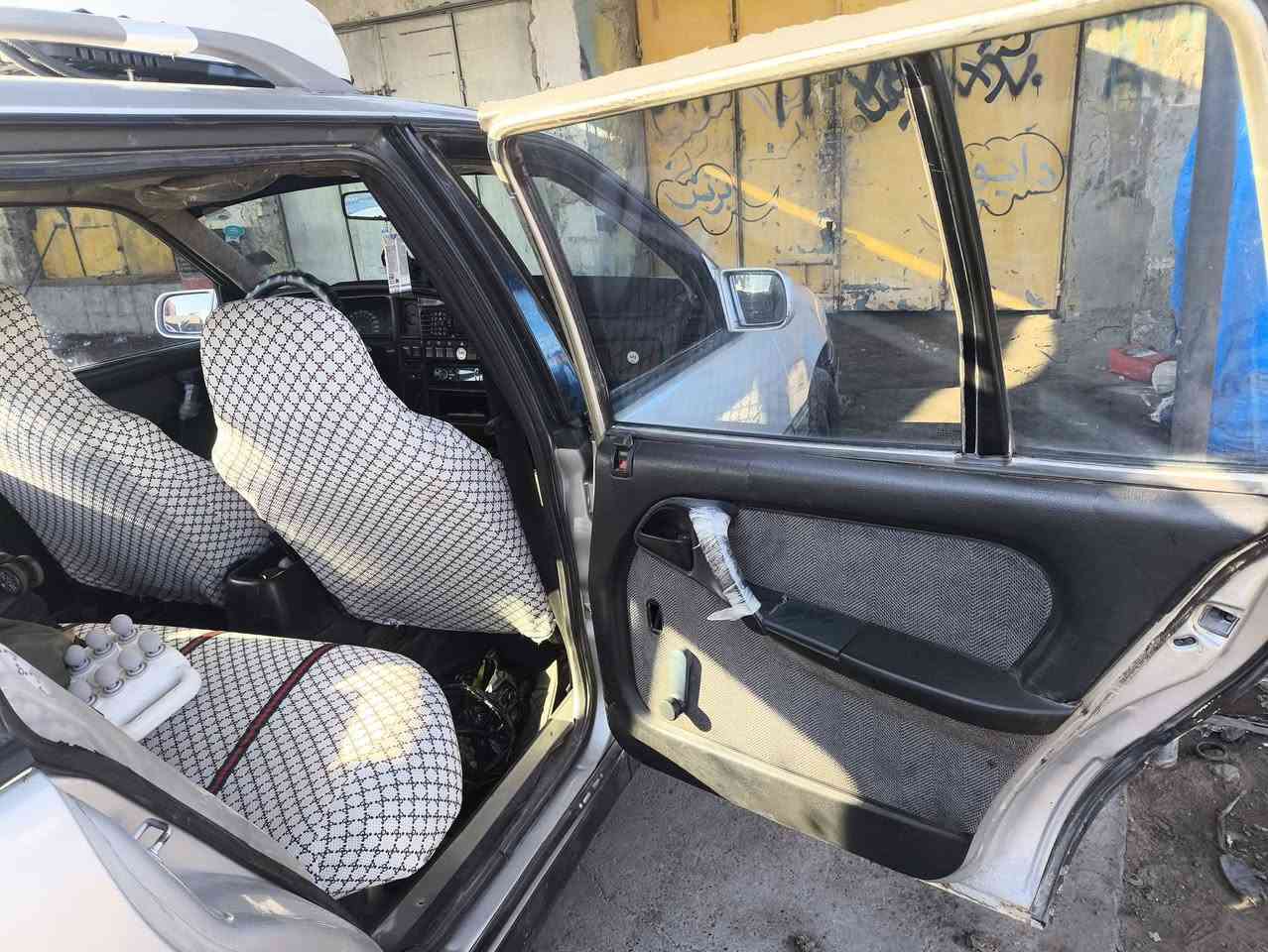 السلام عليكم اوبل اوميكا ستيشن رقم كركوك موديل 91كير جديد محرك بي جكجكه بطاله فقط بدون تنقيص خير من الله تبريد سبلت بيه صدر جديد طخم تاير جديد مناقصه شي الحمدلله باسمي بطاقه بنزين بيه *********** السعر48 وبيه مجال اومراوس حسب القناعه
