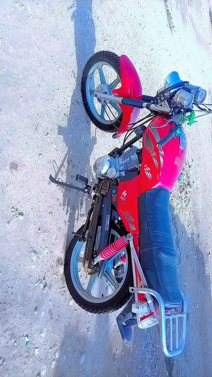 سلام عليكم دراجه للبيع السعر 800 أوراق موديل ٢٠٢٠ ***********
