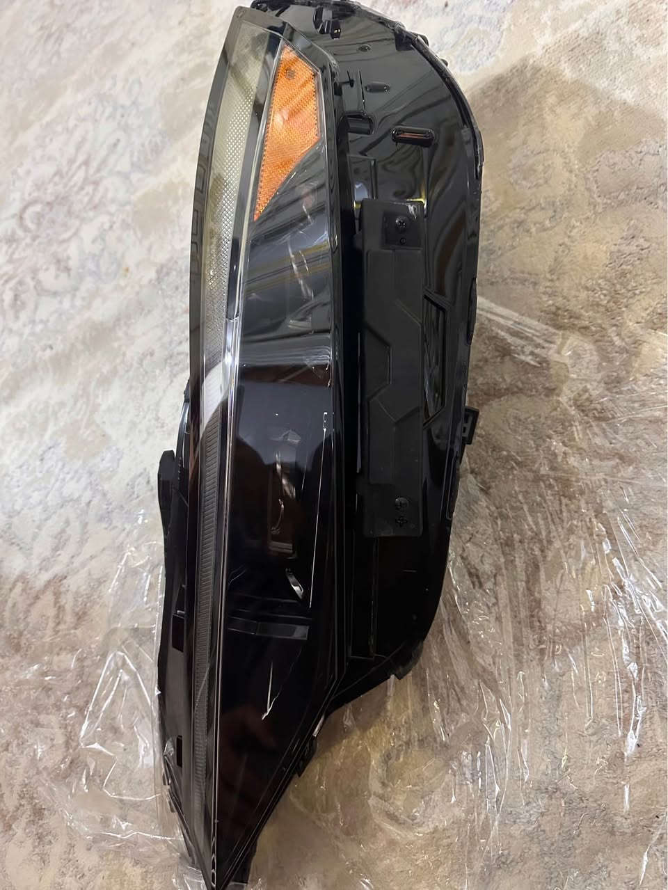 لايت النترا وارد امريكي موديل 24 
صوب ايسر.   L 
تفصيخ جديد لد عدسات كلة شغال 
بدون كسر بدون اي ضرر 
*********** النجف, العراق
