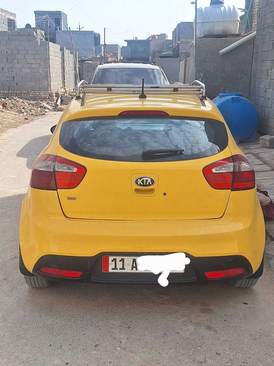 سلام عليكم سيارة ريو  ٢٠١٣ لبيع علوان بغداد مدينة صدر سيارة حدثهة جامالغ خلفي كير مكينة وتبريد جديد سيارة خير من اللة هئية وغرامات مصفرة سعر ٧٢بيهة مجال بصيط رقم  ***********
