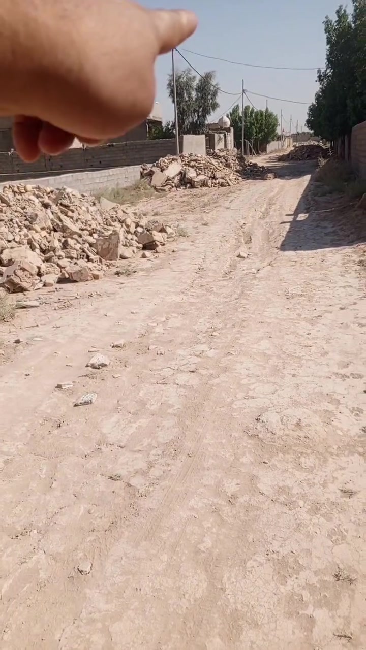 قطعه ارض للبيع
مساحه 375متر  مسيجه كامله 
ماي وكهرباء وجود بيها
مكان حي البتول رابعه او خيرات البتول 
سعرها 28 
للستفسار   رقم الهاتف 
***********
متوفر وتساب ايضاً
