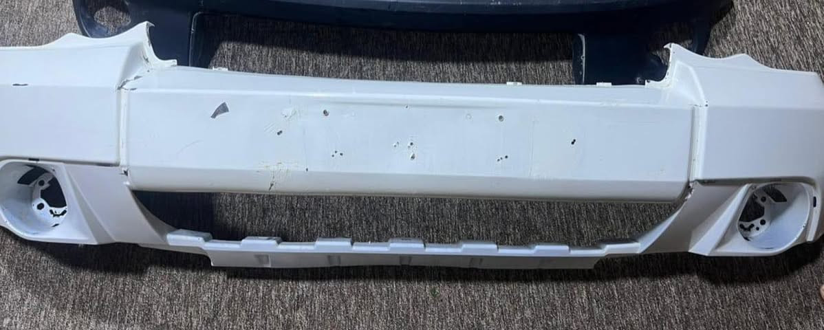 قيم وأخذ للبيع متواجد على الفيس بوك أو الاتصال على الرقم *********** غراض جيب ٢٠٠٩ شيروكي
