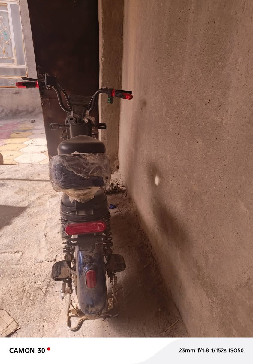 بسم الله الرحمن الرحيم دراجه شحن الى ابيع سعر 250وبيه مجال بيه عطل بسيط باترين شرط شغاله رايده يتوصل على خاص 7877764908


**إذا كنت صاحب هذا الإعلان وتريد حذفه لأي سبب، رجاءا أرسل رسالة إلى الدعم الفني**