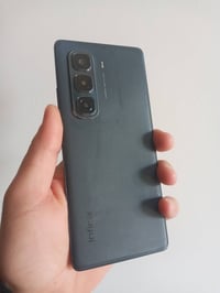 انفنكس هوت ٥٠ برو بلاص • ٢٥٦ • مكفول