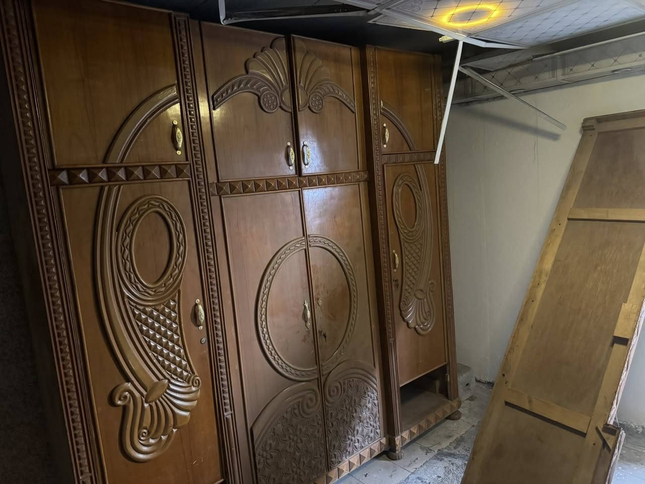 عندي غرفة نوم كامله مكاني الدوره


**إذا كنت صاحب هذا الإعلان وتريد حذفه لأي سبب، رجاءا أرسل رسالة إلى الدعم الفني**