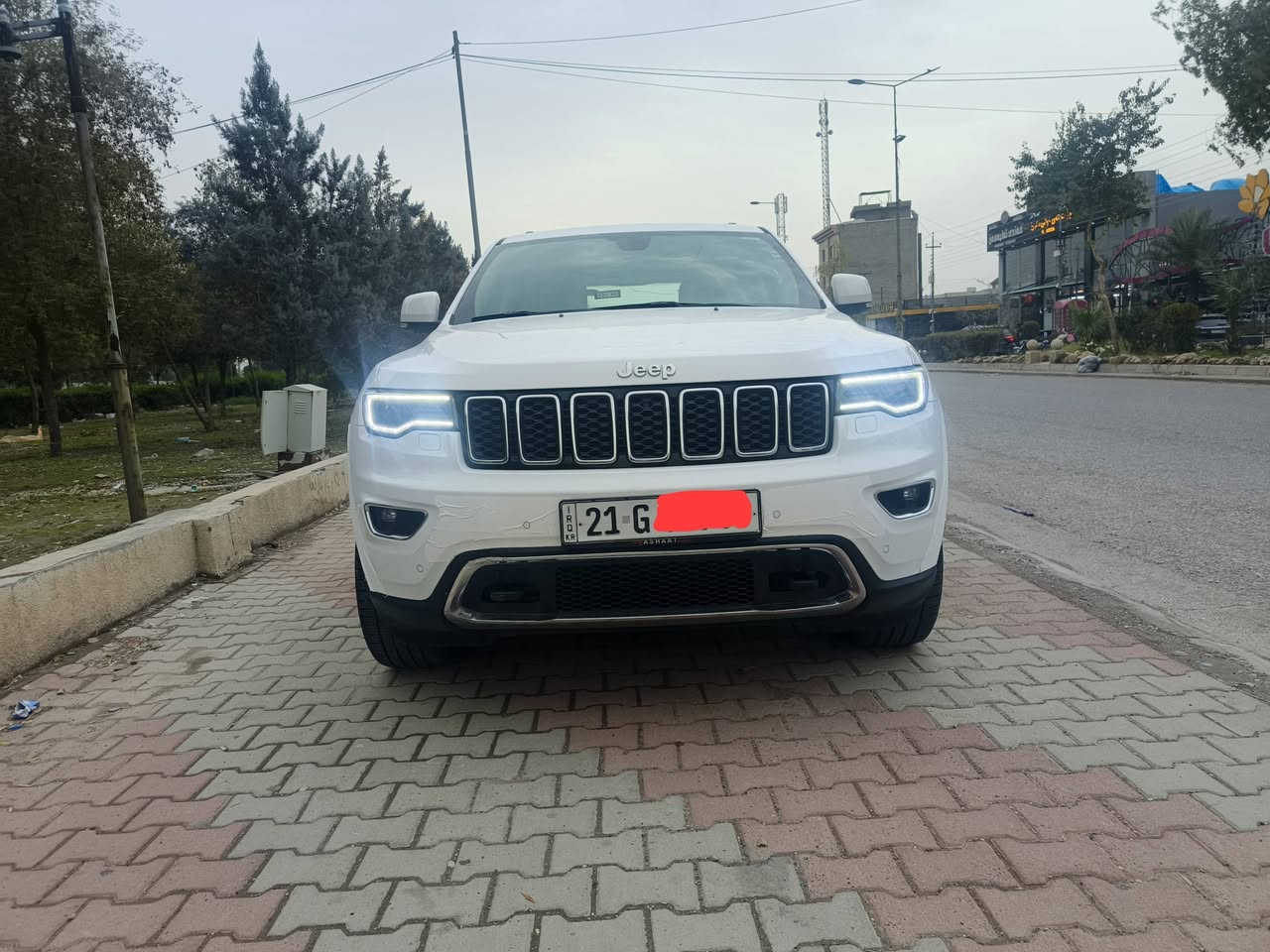 السلام عليكم
جيب خليجي 2019 لمتدد بلاص

السيارة مكفولة من الصبغ  بيهه Pdrمكان واحد بسيط براغي البنيد مفتوح فقط بدون صبغ قطره داخل مابيهه بدون حادث

ماشية 48 الف ميل مكينه كير كله بشرط 

مواصفات فول بانوراما 

حساسات امامي خلفي  اوتو ستوب نقطه عمياء

صندوك كهرباء  بصمه ابواب                                   10 سماعات +دمام خلفي 

كشنات ميموري عدد٢ 

كشنات جلد +كهرباء  تدفئة +تبريد 

تشغيل عن بعد ترحيب

زراكات مازدات

شاشات بلادية عدد3

ويل كب بلادي  دبل اكزوز

تبريد منفصل قطعتين 

سويج عدد 2 بصمة موجودة 

 السياره رقم سليمانيه سنويه ورقم جديد مكان السياره اربيل 

السعر 278  /***********
