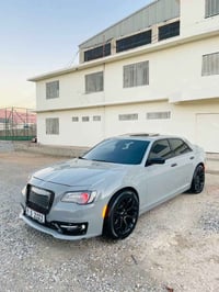 كرايسلر ٣٠٠ • موديل ٢٠١٣ • ٨ سلندر