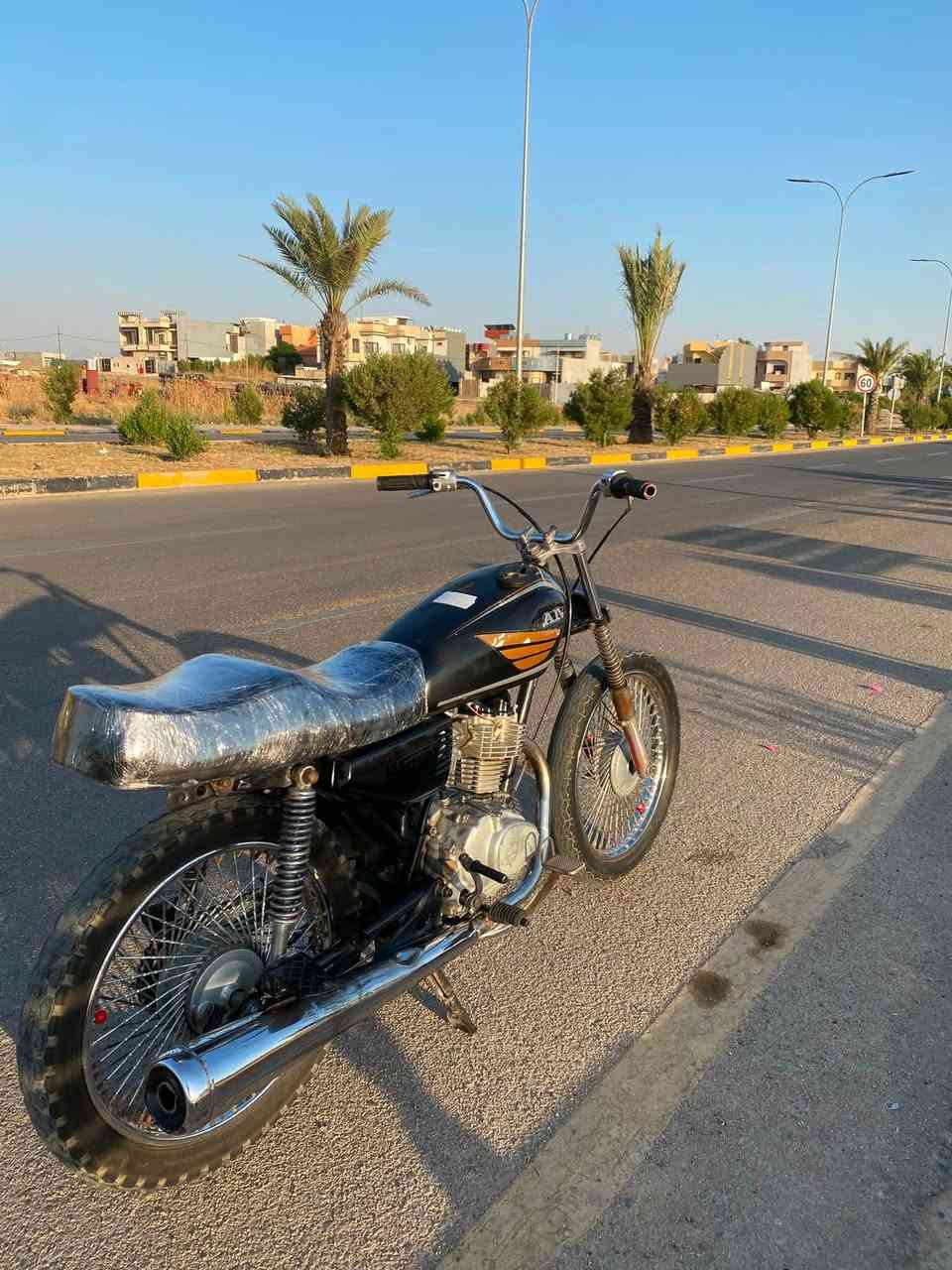 سلام عليكم ماطور خمس تسعات ماطور مثل ما موضح بالصورة ماطور يدخن 2018الرقم ***********
