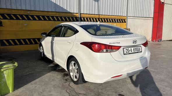 سياره الانتره موديل 2013
سياره نضيفه ومامبدل ولا قطعه كلهه ليبل واحد 
ضرر جاملغ الايسر وراجع علبارد ومصبوغ وبيهه ملاحضات بسيطه دوسات مصبوغه ودعاميه مبدله
محرك سعة 1800
سياره بسمي 
العنوان منطقة السعاده 
السعر 110 وبيهه مجال 
للاستفسار ***********
