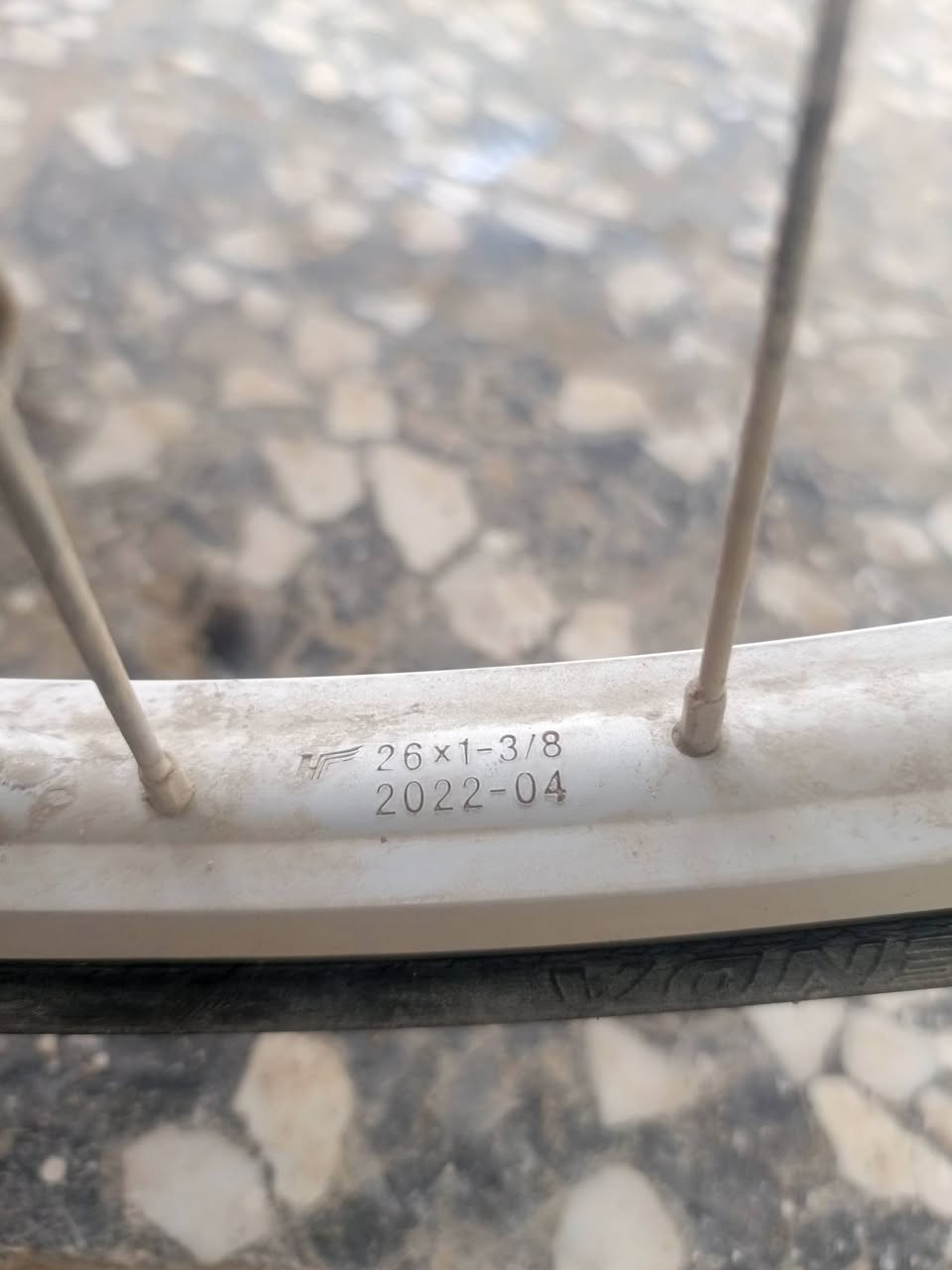 سلام عليكم بيسكل للبيع مديل 22 بي دي سعر ويه الغاراض 175وبي مجال
بدون غراض 150قفل


**إذا كنت صاحب هذا الإعلان وتريد حذفه لأي سبب، رجاءا أرسل رسالة إلى الدعم الفني**