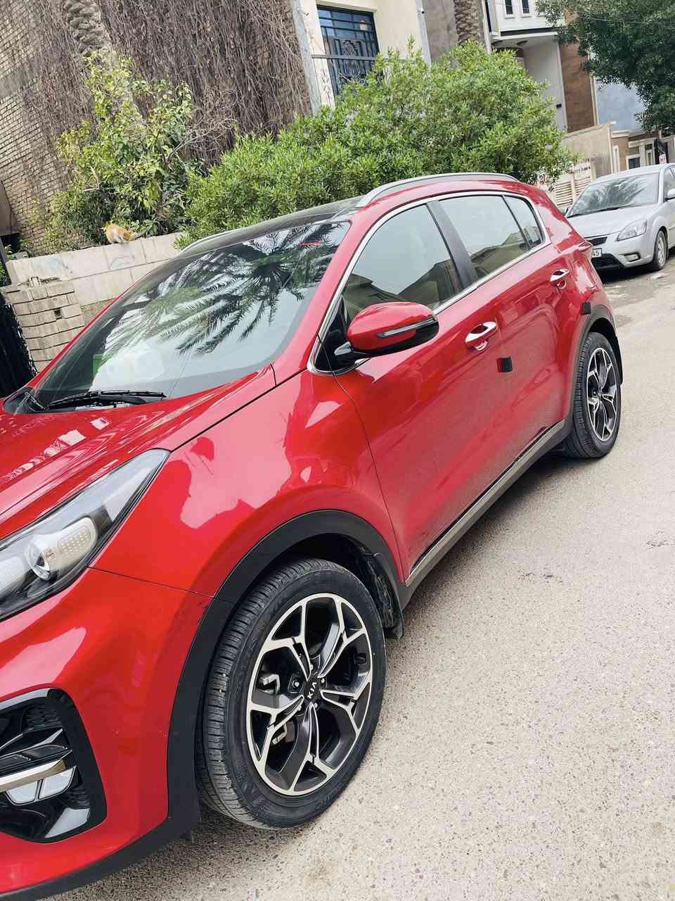 السلام عليكم سبورتج موديل 2021 جيتي لاين فول مواصفات
ماشيه 37 كيلو متر 
كشنات جلد تبريد تتفئه 
حساس اطارات 
كتلوكات الشركه 
كلشي بيهه شركه 
مكفوله من الدعاميه لدعاميه 
ومعروفه الجيتي لاين بلمواصفات
ماكو داعي اذكرهن 
مكان بغداد رقم بغداد
السعر 20500
هاتف
 ***********
