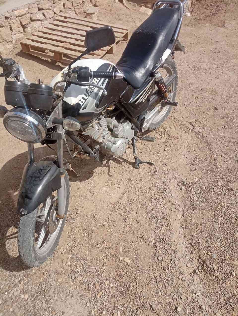 موطور هيوشه 2017 شغال من كلشي كهربائيات صلف محرك ناعم السعر 400 وبي مجال شي بسيط رقم بي واتساب ‏‪0 785 207 1446
