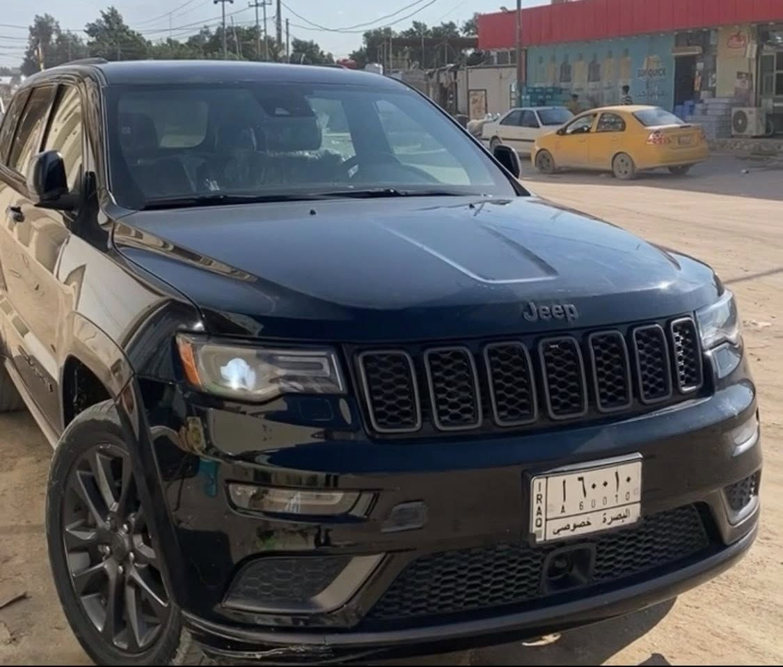 سلام عليكم جيب كراند شيروكي مديل2018  فول مواصفات اعله فه لمتداد ماشيه ٧٠ كفاله ما عده جاملغ امامي سرقه فقط 270& وبيه مجال بسمي رقمها بصره ومييز  البصره الزبير ***********
