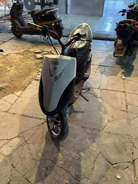 دراجه ماكس عدله مال لعب دراجه مقوله من كلشي شلعه معدل كلجات بلاديه بوشه 55اصليه وتجي وشوف بعينك عليه وياله نجمه و بيه قفل ستيرن وصالنصه رياضه السعر 400وبيه مجال قليل مكاني بغداد البياع
لحد يصير لوتي رحمه للحسين
***********
