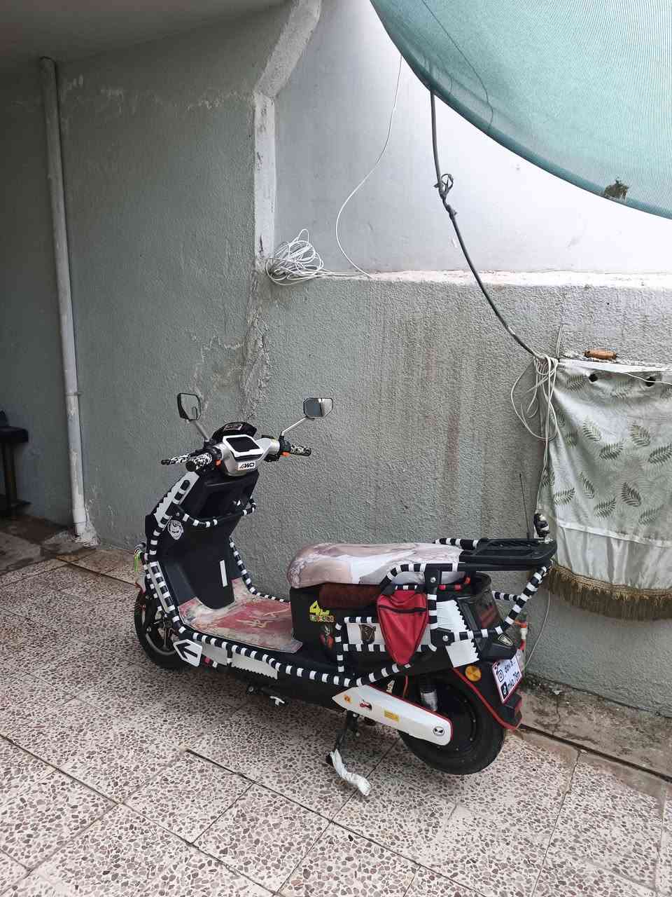 درجه شحن للبيع
بطاريات مسطره دبل 

ملف 2500

دبل شاره 

نضام P 

نضامR 

نضام سياقه ذاتيه

عدد السرعات 3

لايت عالي ناصي +عدسات 

مأطور كلش نضيف احلى من الصور 

موصل حي السماح

السعر خاص
واتساب ***********
