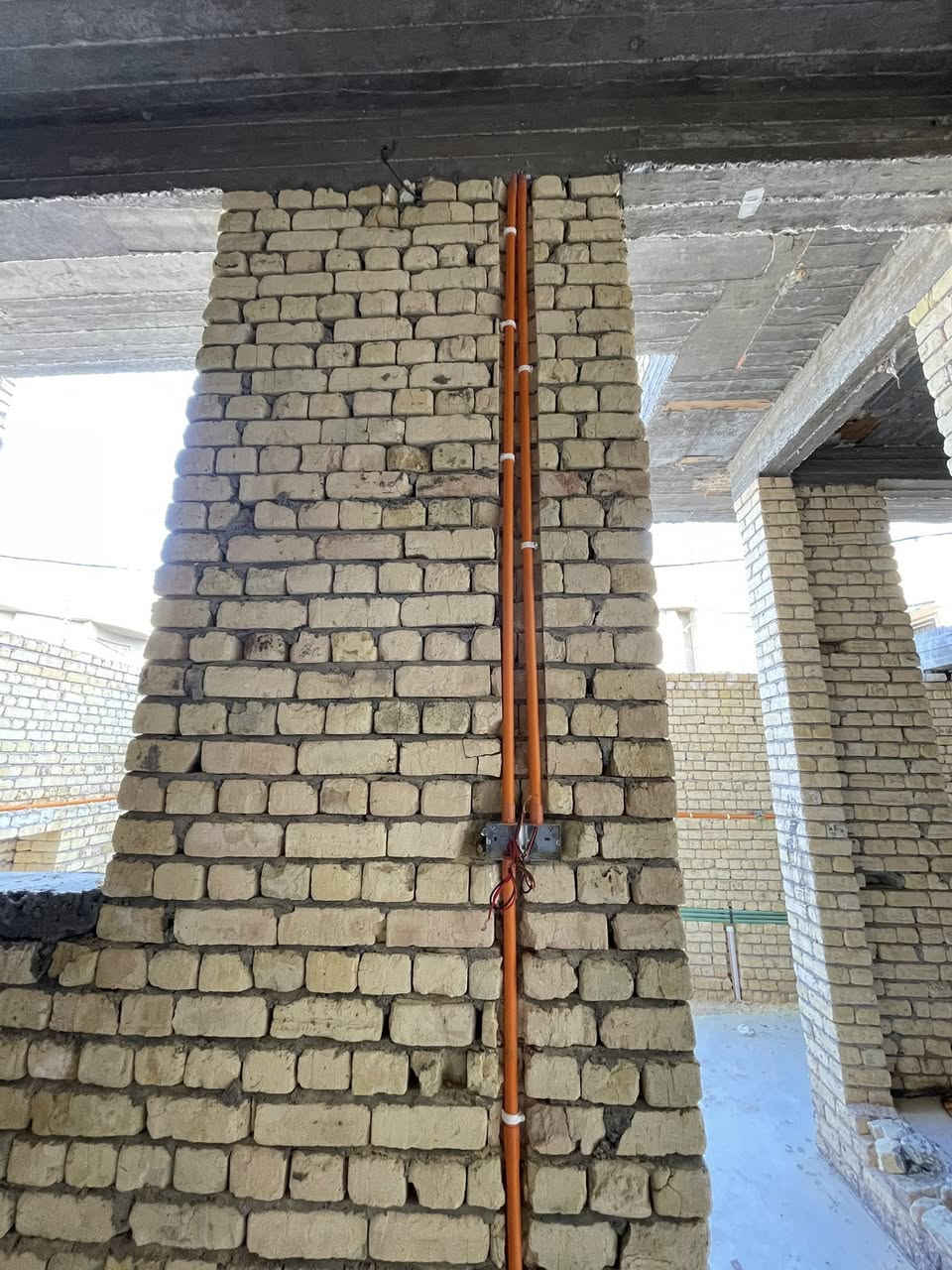 اكمال اعمال كهربائيات لهيكل 200متر    
الموادة المستخدمة بوري

أحد أعمالنا الكهربائيه المستمره
 مستعدون لتأسيس المنازل اشقق.   ‭0782 761 1473‬

   حفر وتثبيت البايبات منزل. 
كادر  متخصص في كافة التأسيسات الكهربائية

  #منازل 🏨 #بنايات🏬 #محال_تجارية 🏪

وكافة الأعمال الكهربائية و 🛠️

  عمل بوردات ال ATS  والعادي
  منظومة  كامرات مراقبه........  🖥️ 📸
  منظومة  أنترنيت…………… . .. 📱📲
  منظومة  مجمع ستلايت........... 🖥️📡
  منظومة  الايرث  ..................🔌🔌 
  نظام الفوتوسيل للاناره الخارجيه………🌇🎑   منظومةالحريق……… .🔥🔥🧯🧯 
 منظومة السماعات الداخليه 🎤🔊🔊

للاستفسار اكثر يرجى التواصل عبر الأرقام التالية 

او مراسلة الصفحة
