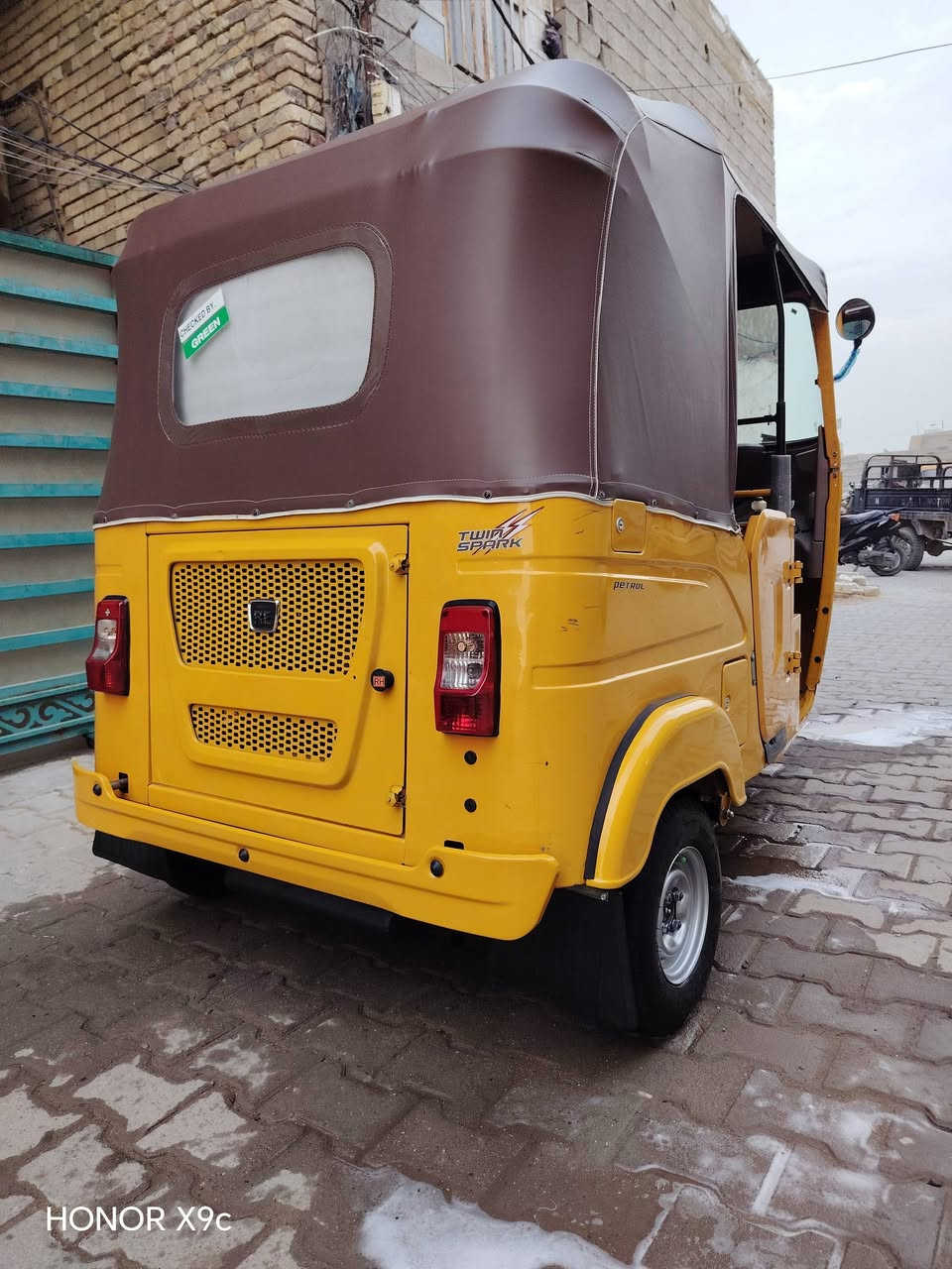 السلام عليكم للبيع تكتك 2021 شهر ال 12 رقم وسنويه تحويل ثاني يوم مكينه وكير واكسل بل جيس تراي مال زيرو كبل للشارع كشر مكفول بس دوس معمرات خلفيه وين تريد روح افحص مكاني بغداد الشعله ***********
تكتك اي نقص مابيهه
