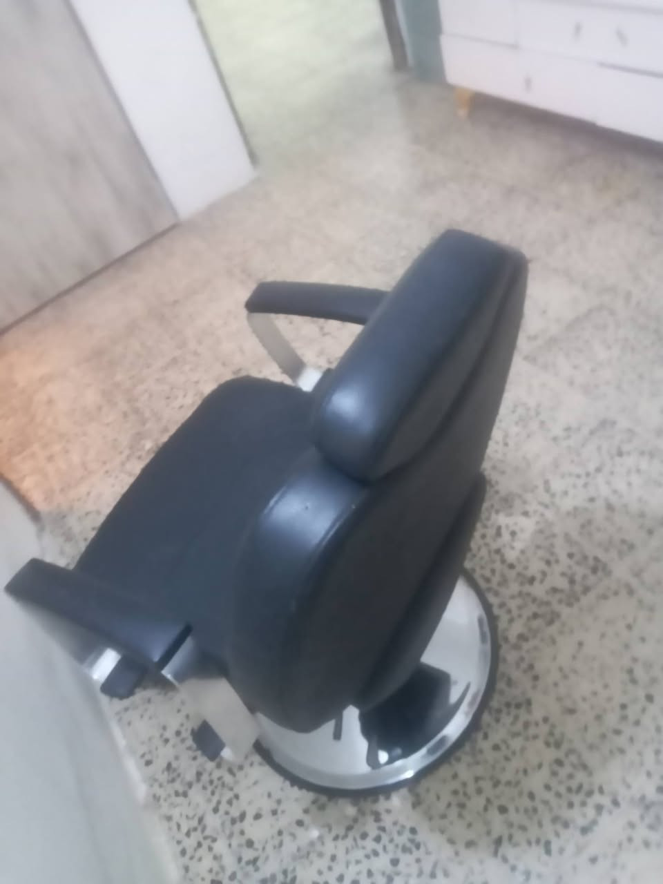 سلام عليكم كرسي حلاقه للبيع اخو جديد   سعره ١٥٠  بيع مستعجل


**إذا كنت صاحب هذا الإعلان وتريد حذفه لأي سبب، رجاءا أرسل رسالة إلى الدعم الفني**