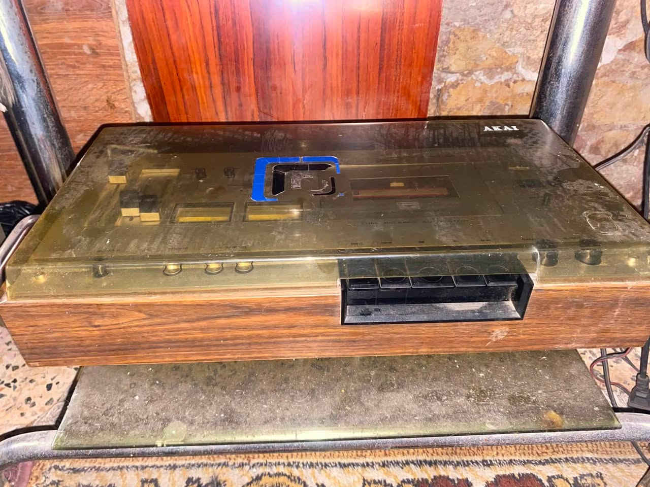 للبيع مسجل اكاي اخو جديد السعر 300$
الاتصال على رقم 
***********@
