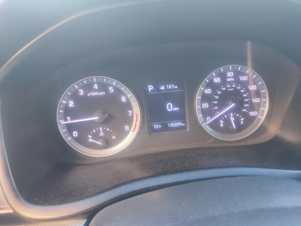 للبيع سوناتا 2019
3 قطعة اكو بيها 
ضرار داخلي ماكو 
محرك غير مفتوح 
السعر 130 ورقة 
للاتصال ***********
