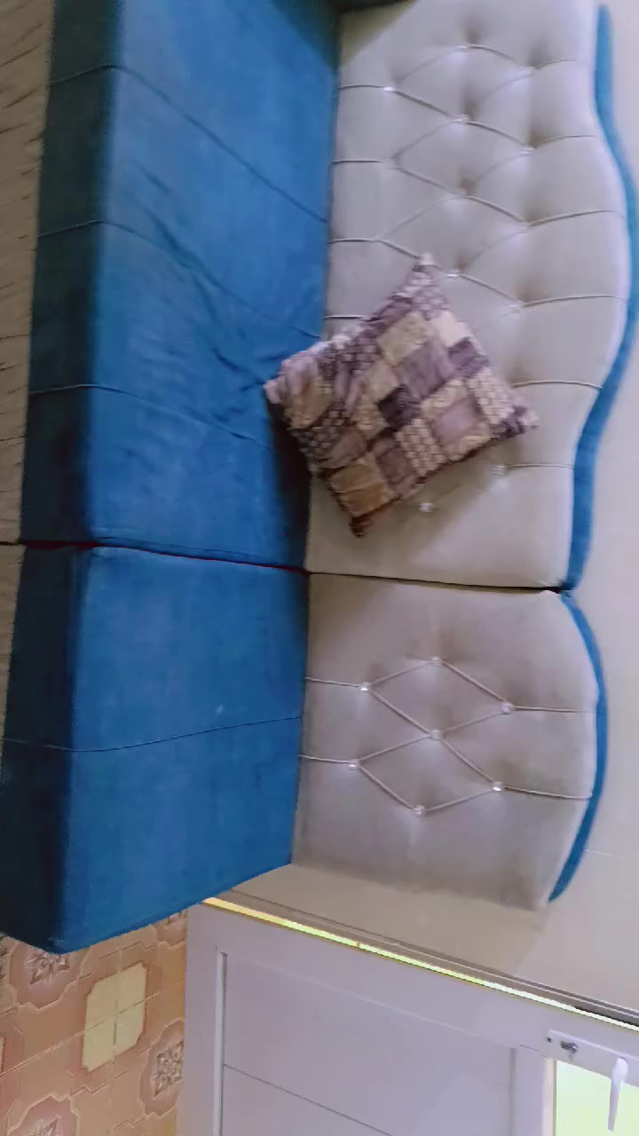 تخم 10نفرات مستخدم للبيع بسعر 110الف قياس عرض القنفه النفرين 130سم
والكرسي النفر 56سم 
ميز بلازما سعر 50الف..... ارتفاع 150وعرض 180
اسعار نهائية بدون معاملة 
العنوان اربيل باداوه قرب  شارع ملا فندي


**إذا كنت صاحب هذا الإعلان وتريد حذفه لأي سبب، رجاءا أرسل رسالة إلى الدعم الفني**